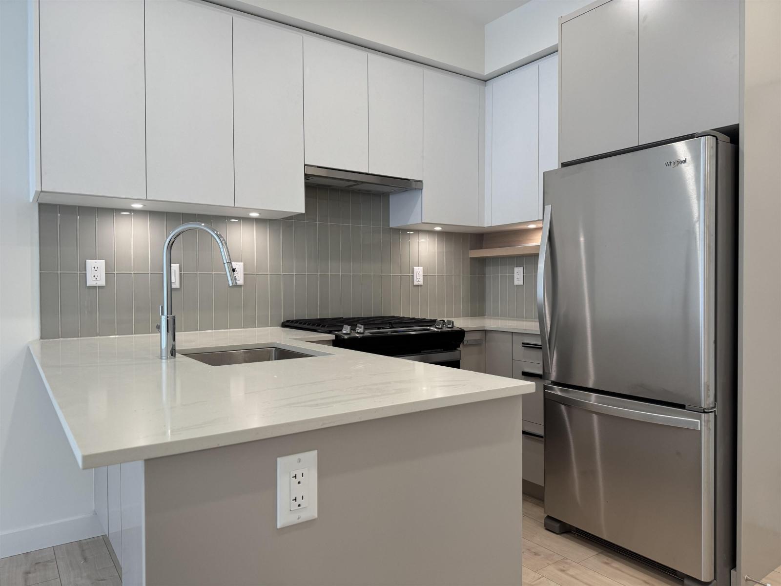 117 13777 75a Avenue, Surrey, British Columbia  V3W 3W4 - Photo 2 - R3092345