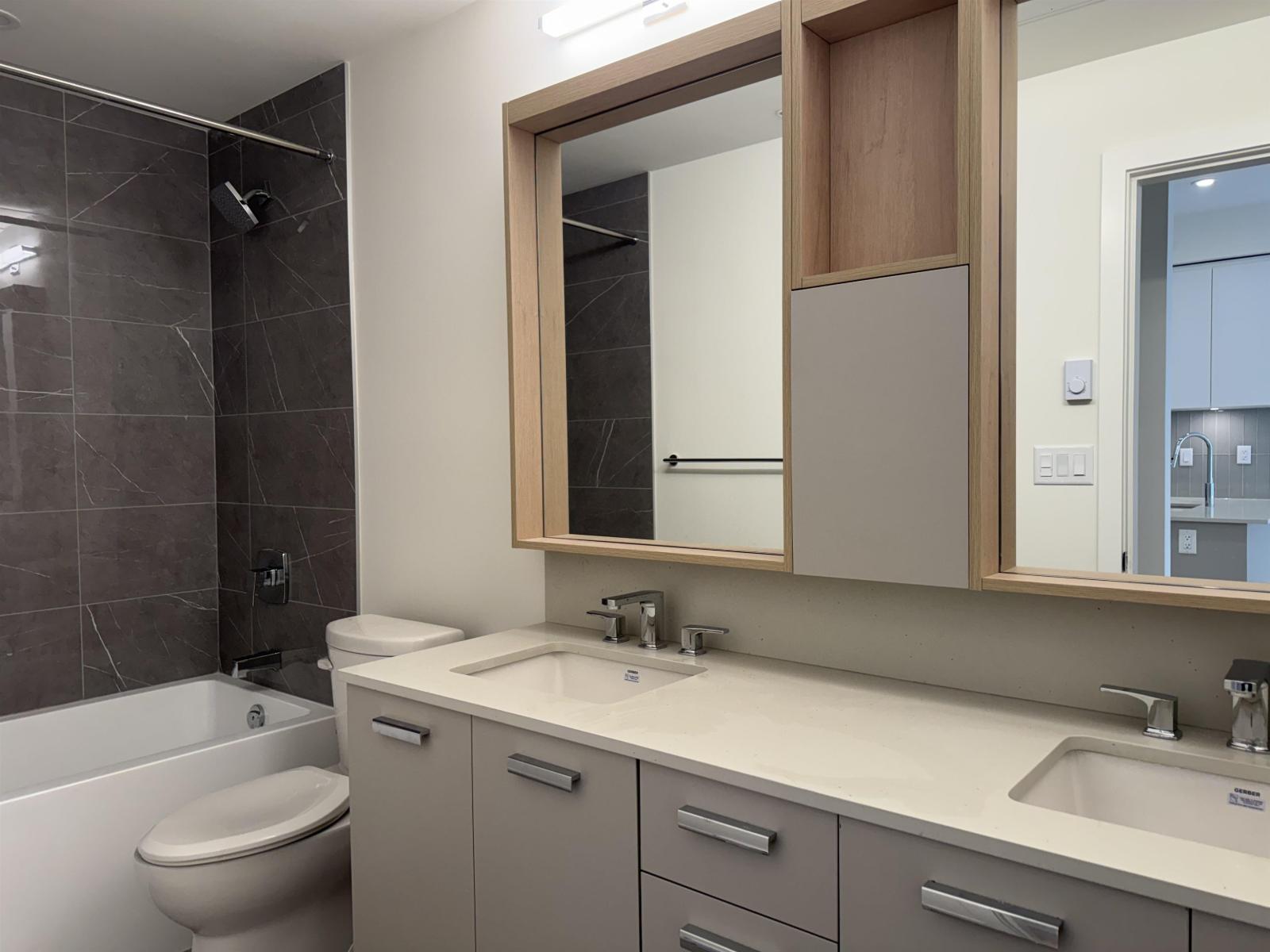 117 13777 75a Avenue, Surrey, British Columbia  V3W 3W4 - Photo 5 - R3092345