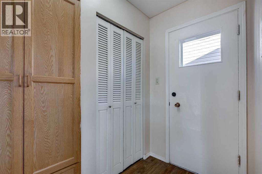 36 Fern Road, Red Deer, Alberta  T4N 4Z4 - Photo 9 - A2286417