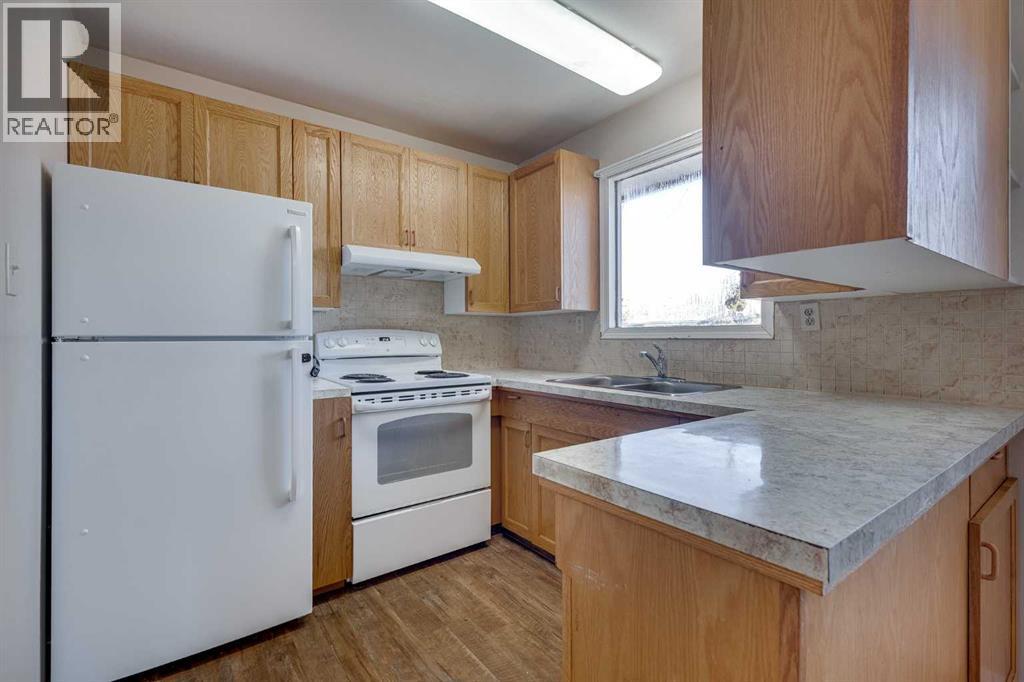 36 Fern Road, Red Deer, Alberta  T4N 4Z4 - Photo 6 - A2286417