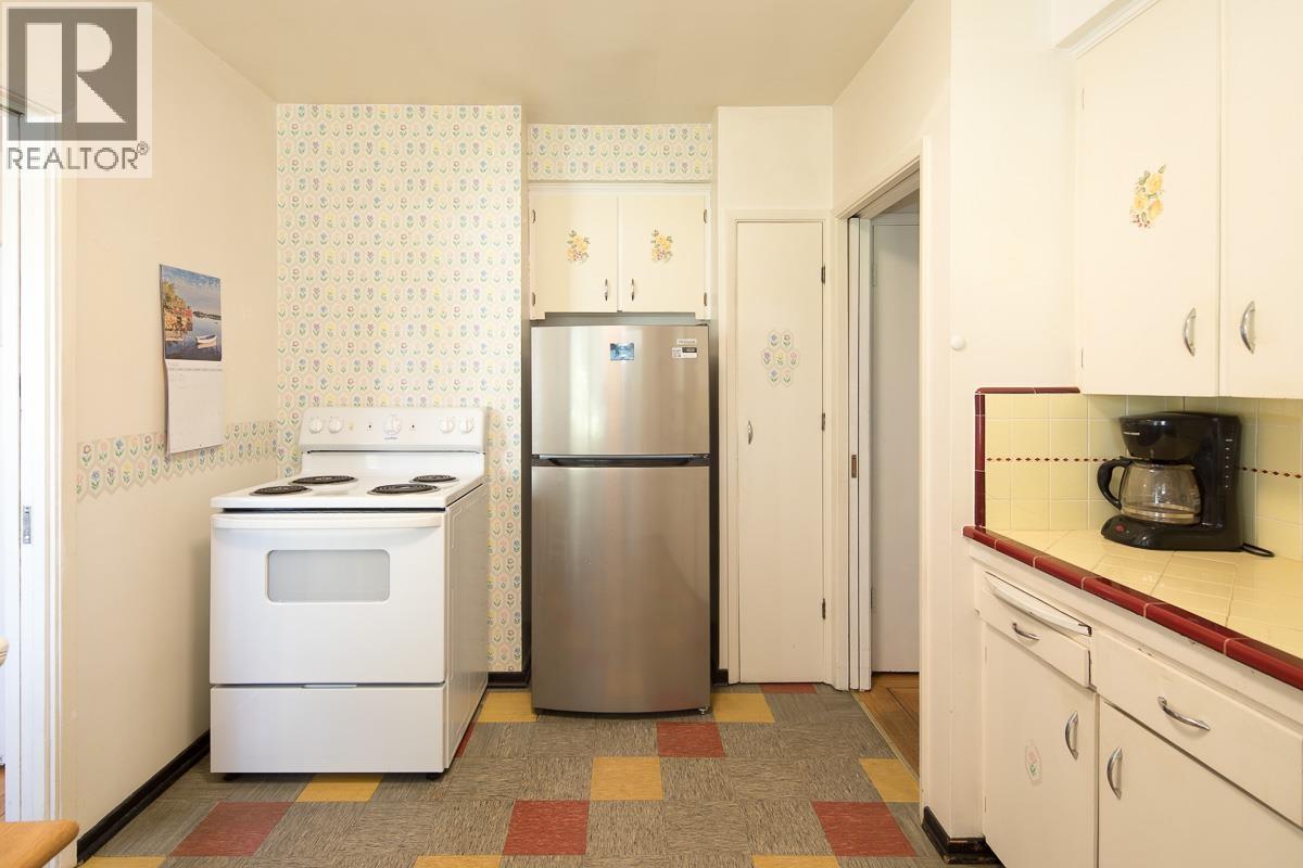 7985 Rosewood Street, Burnaby, British Columbia  V5E 2H4 - Photo 11 - R3092652