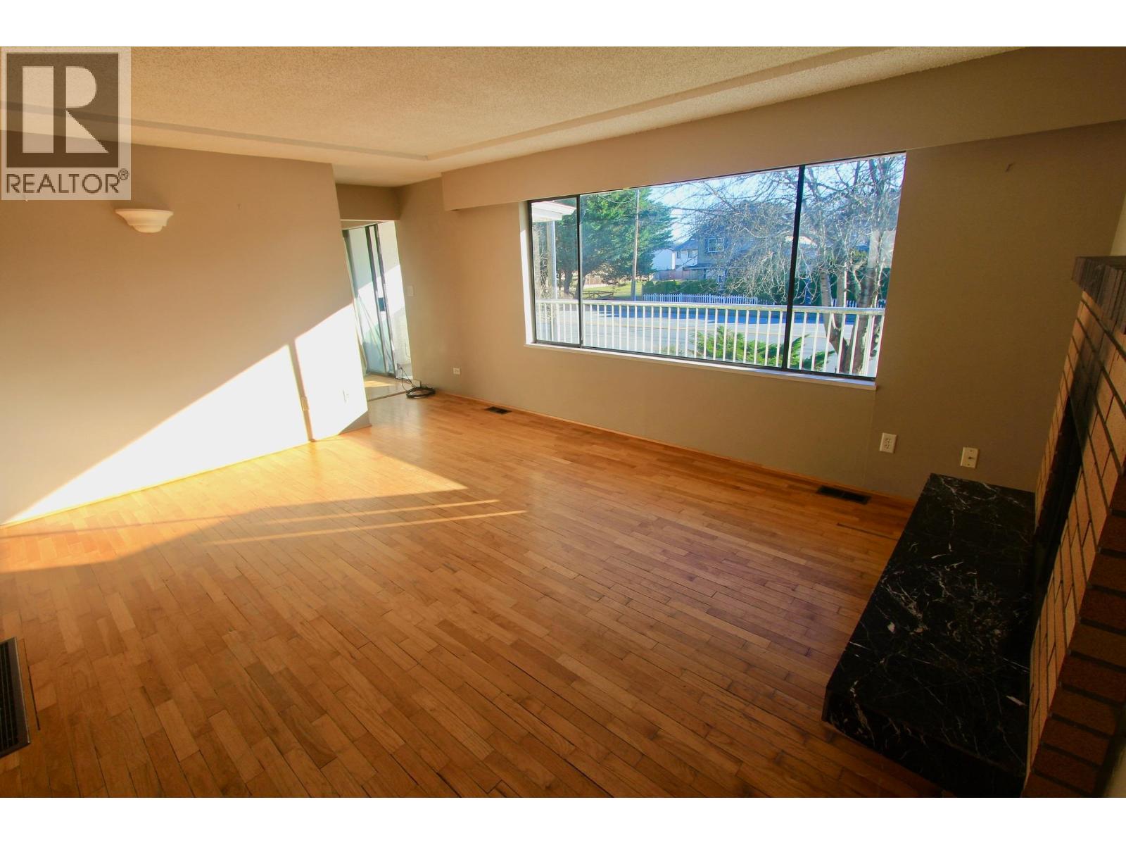 4751 - 4771 Steveston Highway, Richmond, British Columbia  V7E 2K4 - Photo 10 - R3091654