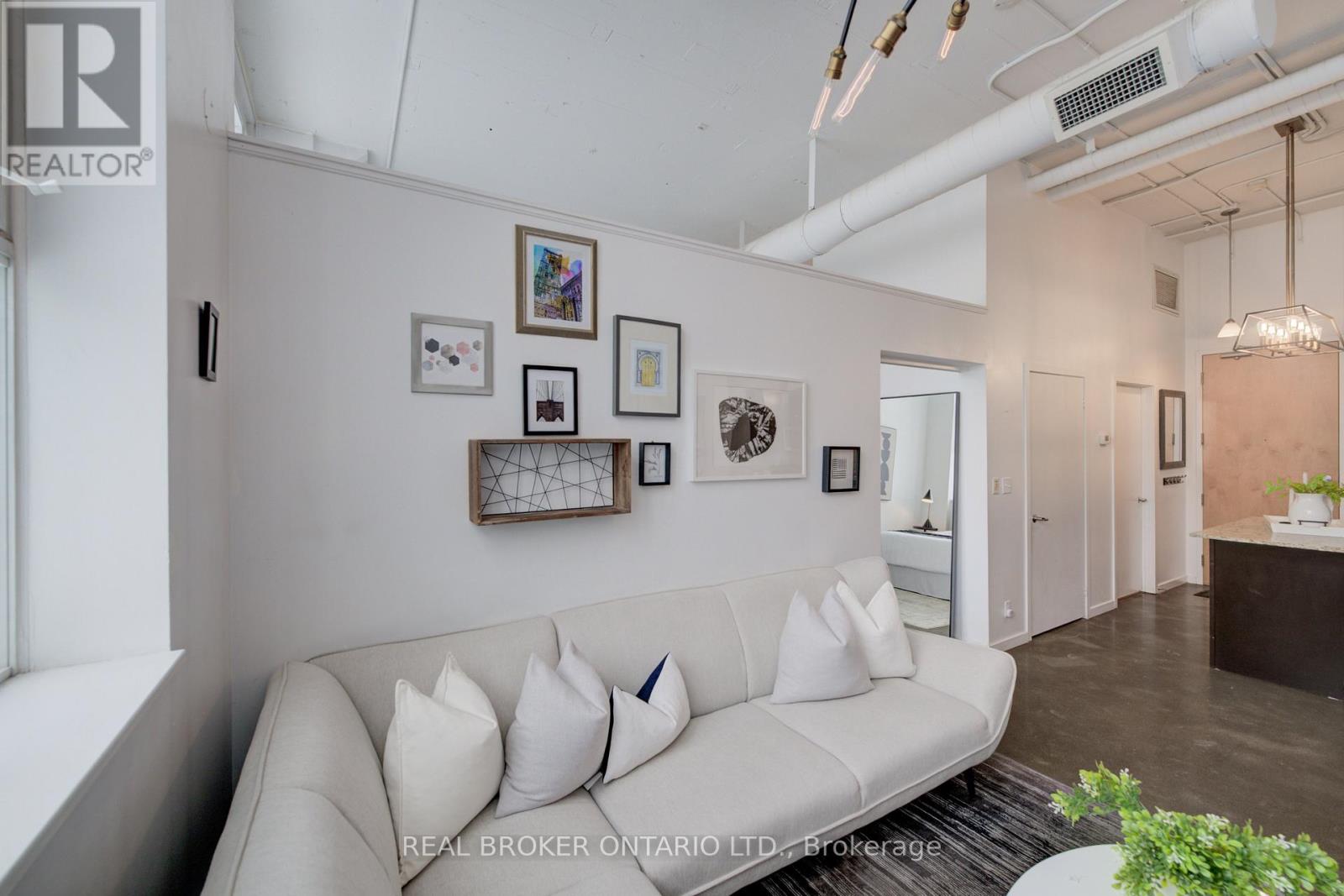 126 - 410 King Street W, Kitchener, Ontario  N2G 1C3 - Photo 4 - X12813316