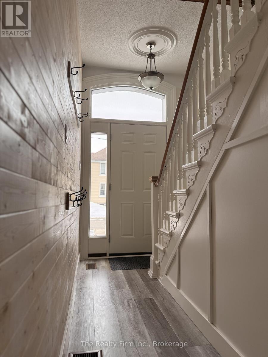 Upper Level - 279 Admiral Street, Woodstock, Ontario  N4S 5A3 - Photo 2 - X12813322