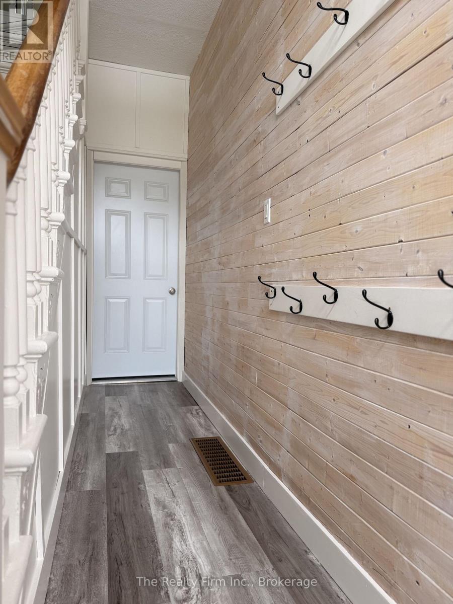 Upper Level - 279 Admiral Street, Woodstock, Ontario  N4S 5A3 - Photo 3 - X12813322