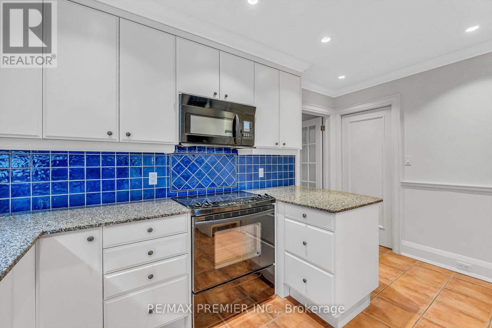 1st Floor - 5 Killarney Road, Toronto, Ontario  M5P 1L7 - Photo 25 - C12812188