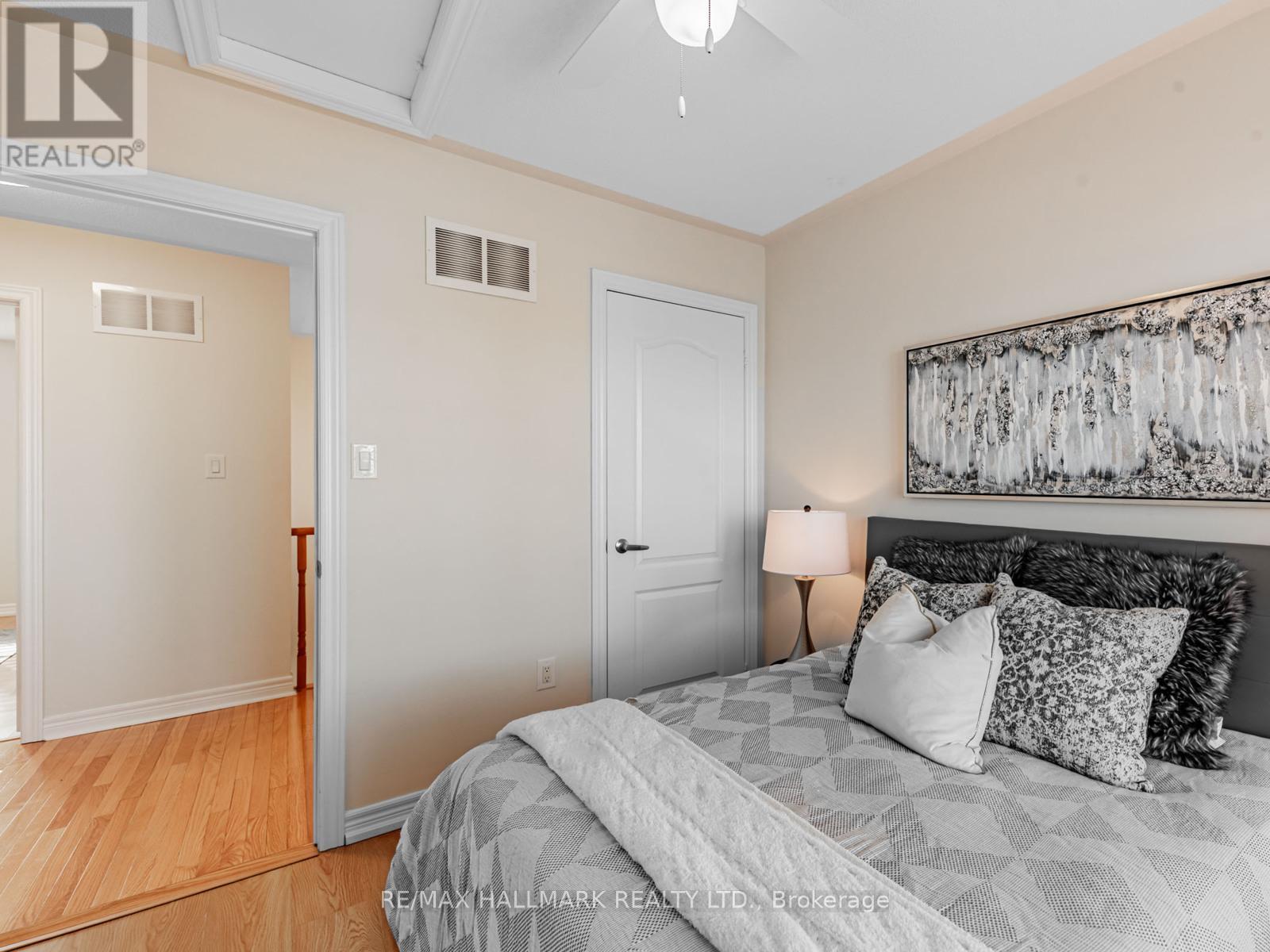 102 - 15 Old Colony Road, Richmond Hill, Ontario  L4E 4L5 - Photo 25 - N12776428