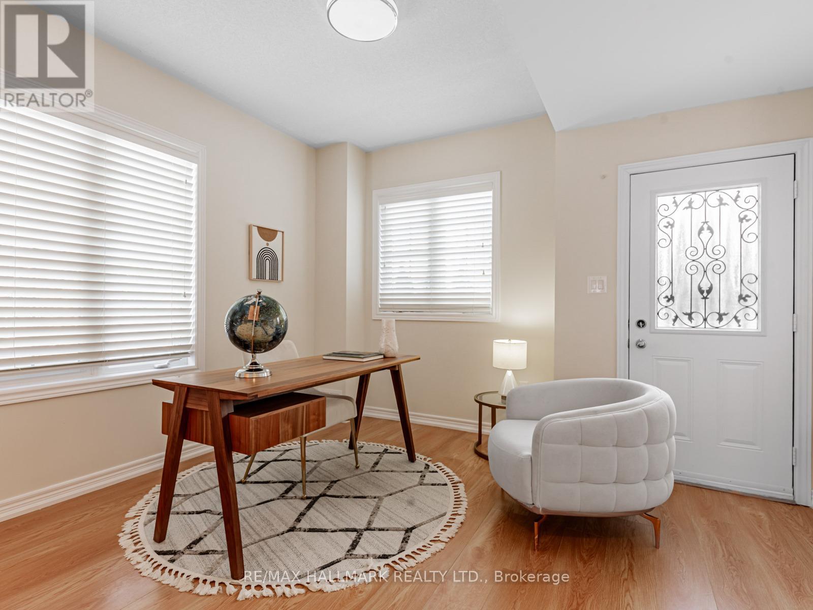 102 - 15 Old Colony Road, Richmond Hill, Ontario  L4E 4L5 - Photo 3 - N12776428