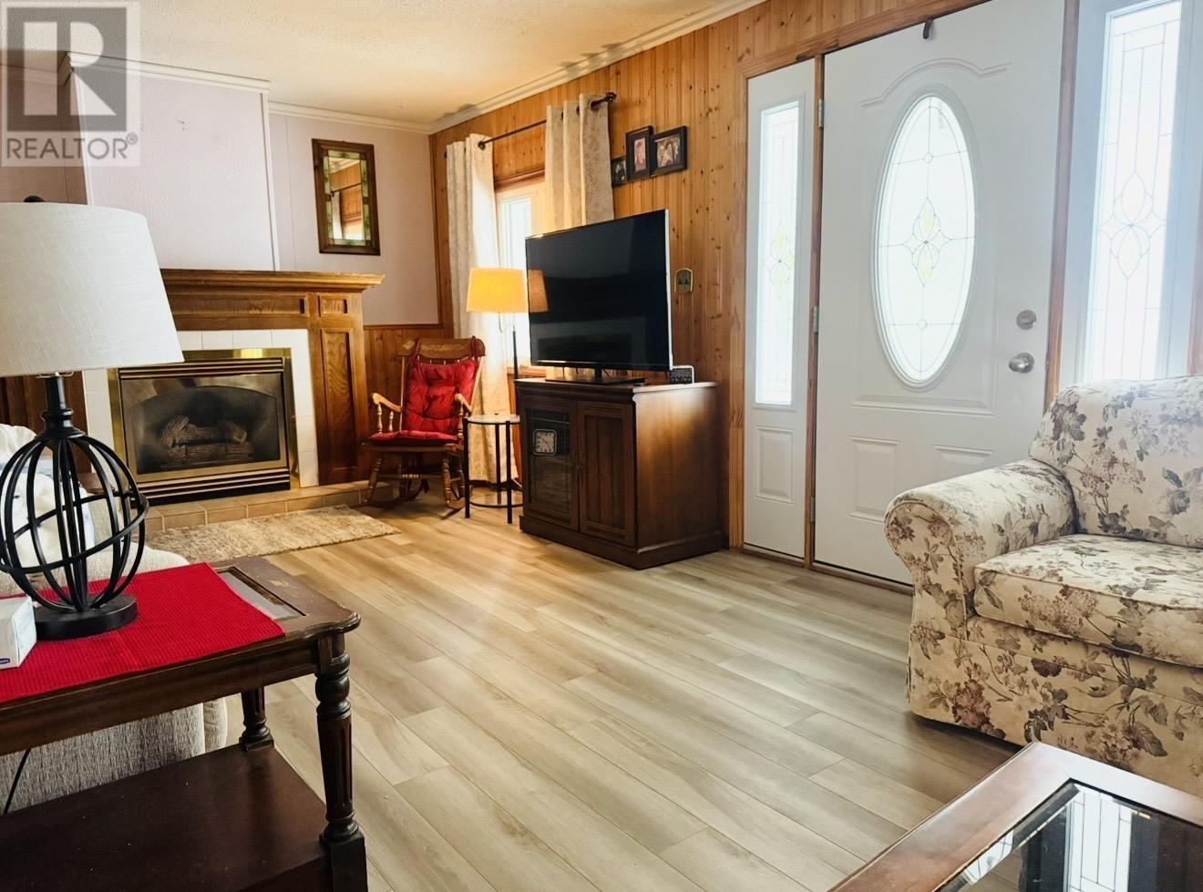 68 Elliott Rd, Sault Ste. Marie, Ontario  P6C 2Z4 - Photo 8 - SM260351