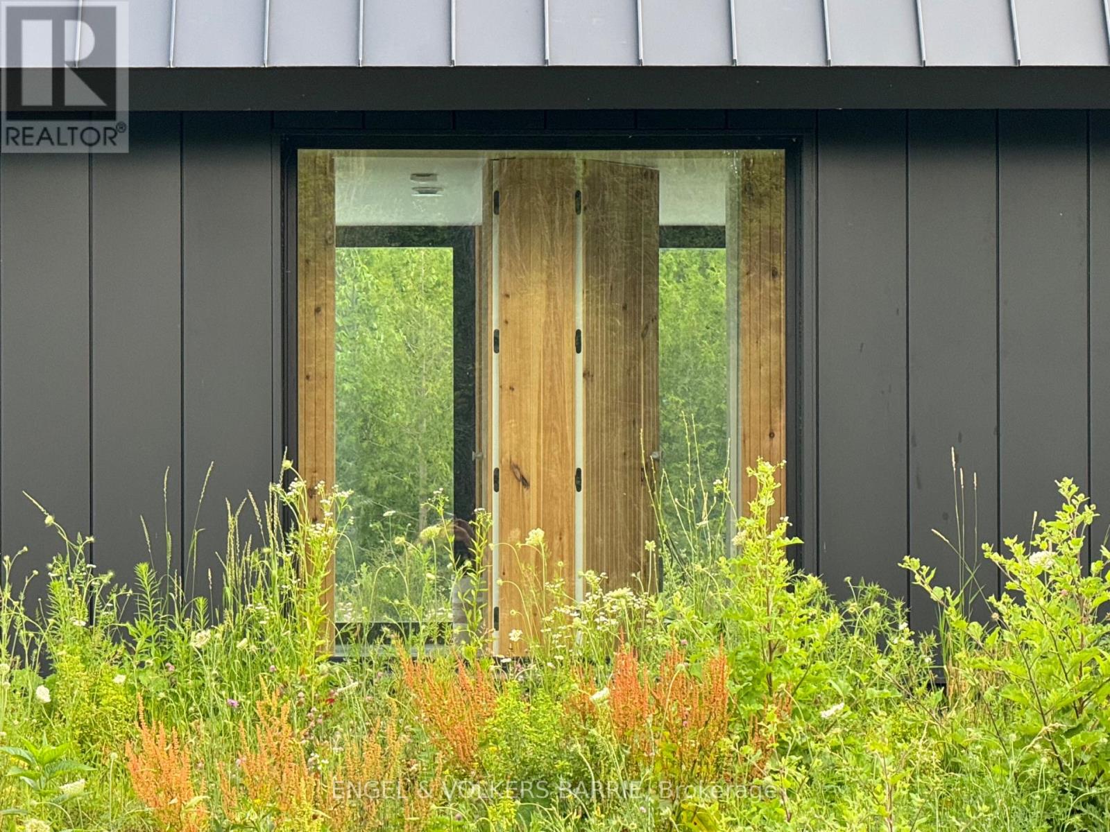 129 Maple Lane, Blue Mountains, Ontario  N0H 2E0 - Photo 5 - X12811212