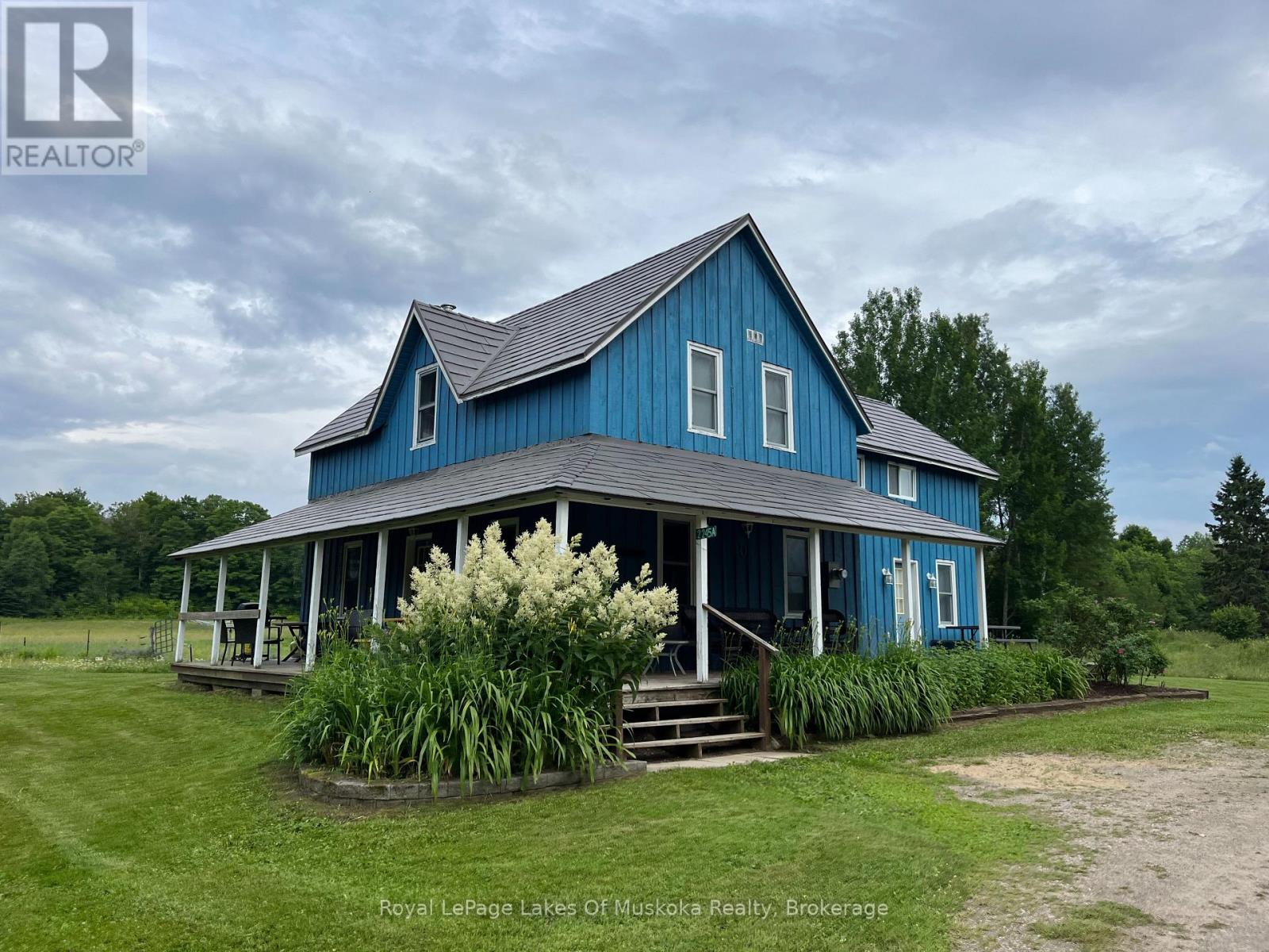 2245 AHMIC LAKE ROAD, magnetawan, Ontario