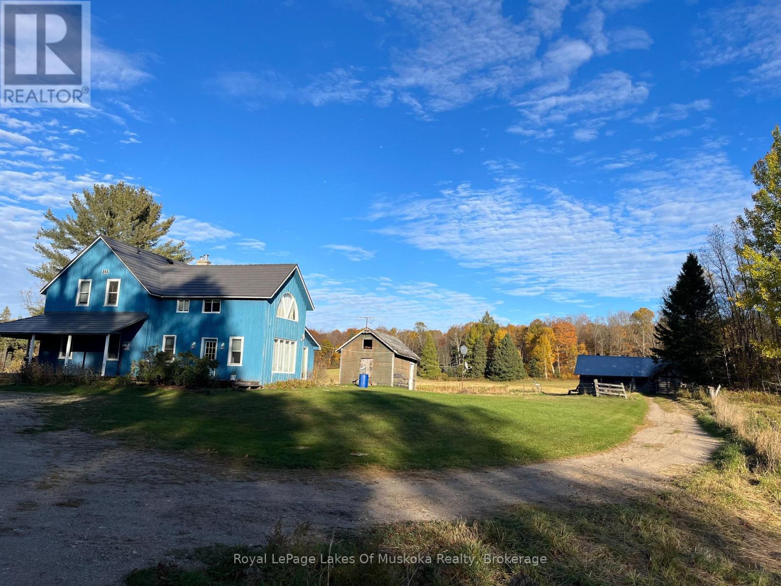 2245 Ahmic Lake Road, Magnetawan, Ontario  P0A 1P0 - Photo 12 - X12813328