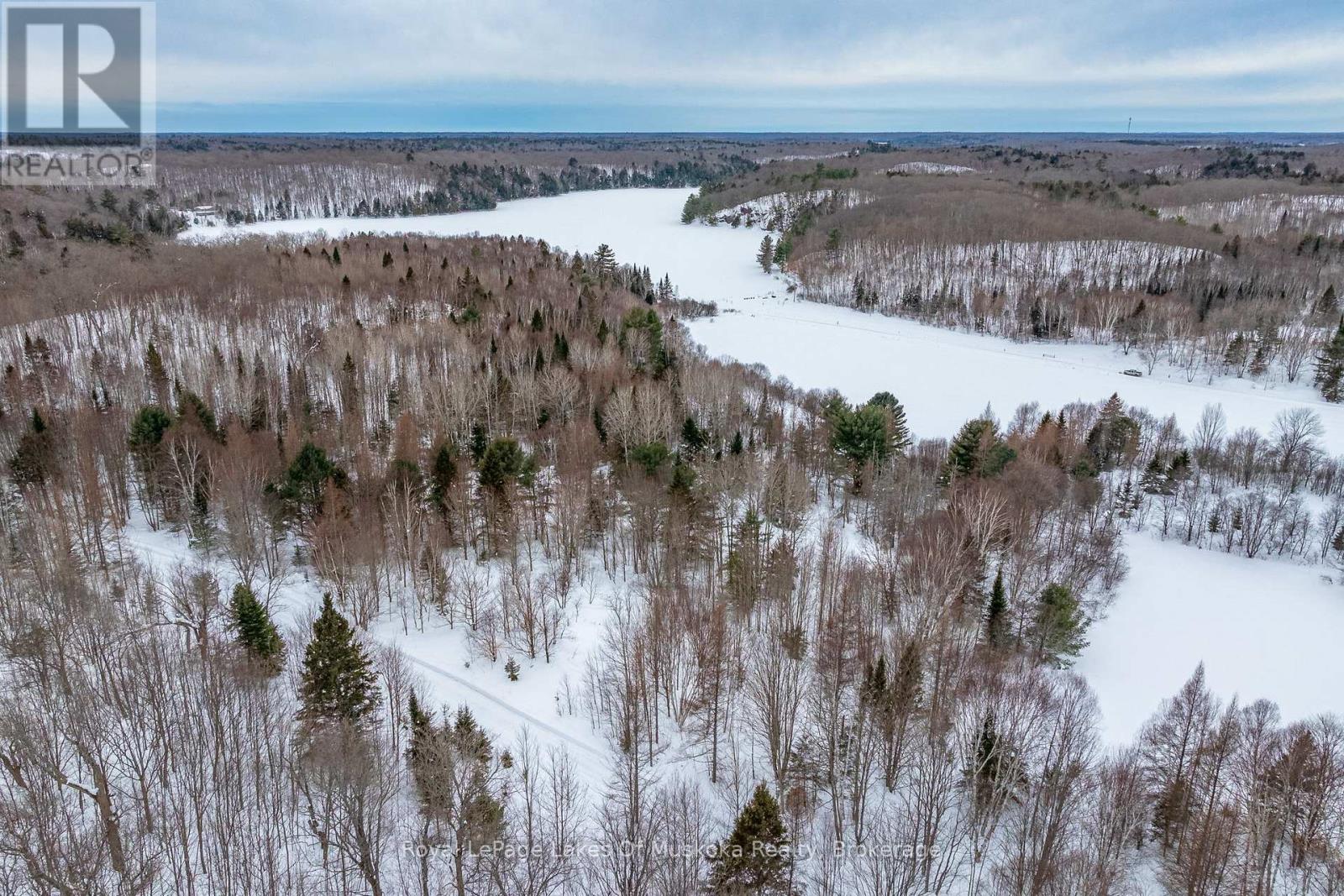 2245 Ahmic Lake Road, Magnetawan, Ontario  P0A 1P0 - Photo 49 - X12813328