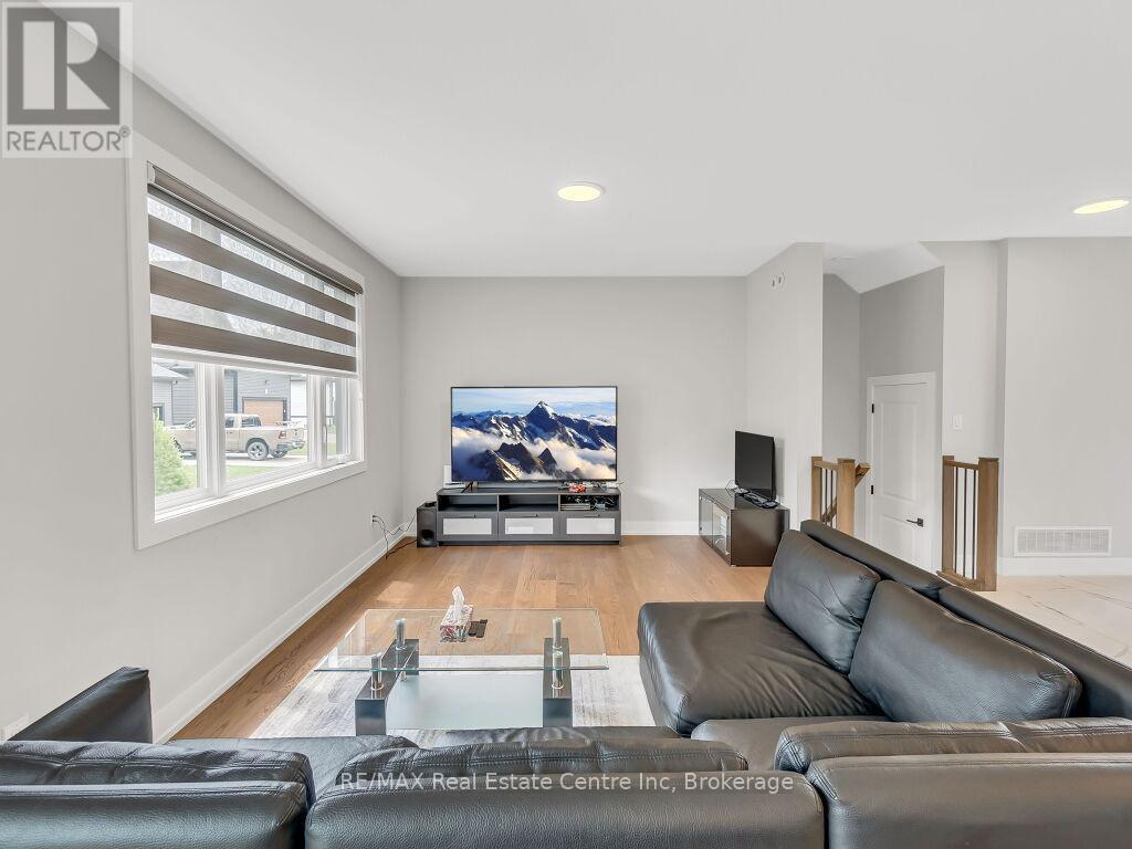 9 - 297 Whiting Street, Ingersoll, Ontario N5C 0E6 - Photo 24 - X12813380