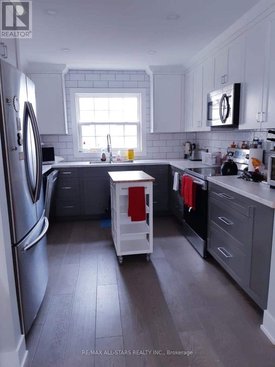 10268 Ravenshoe Road, Georgina, Ontario  L0C 1L0 - Photo 11 - N12813408