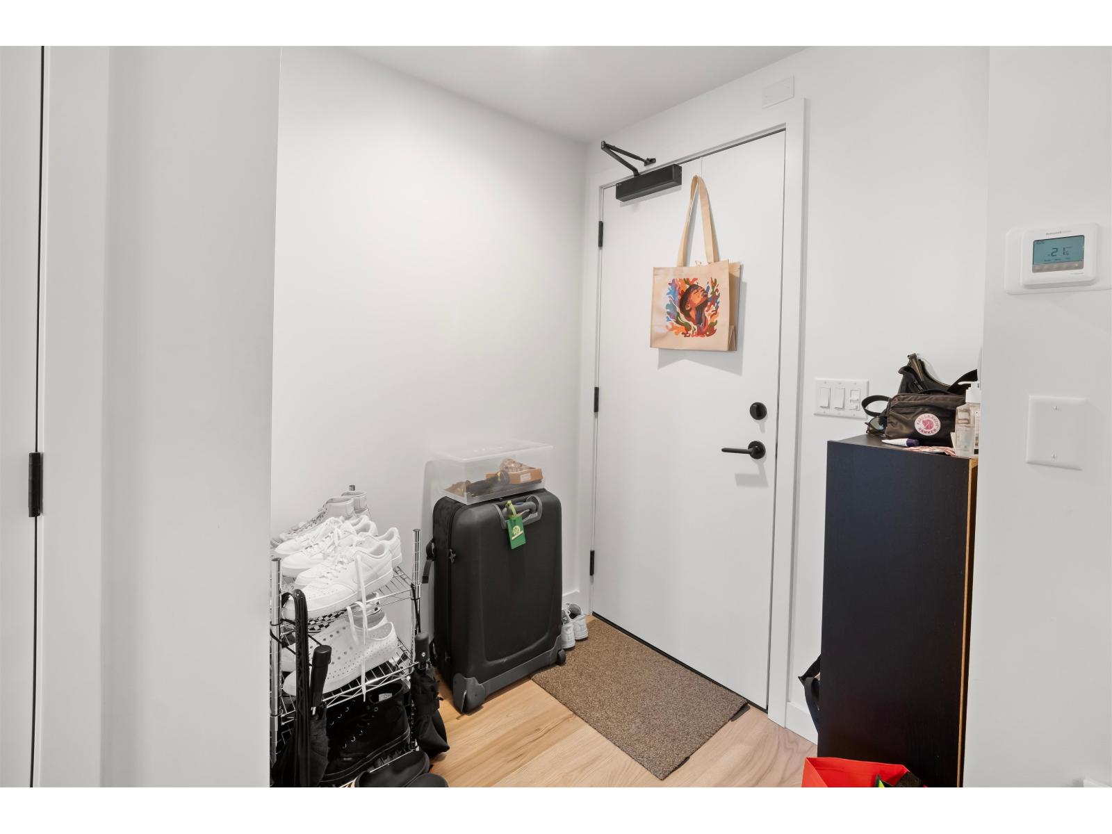 2007 10448 University Drive, Surrey, British Columbia  V3T 0S7 - Photo 11 - R3092595