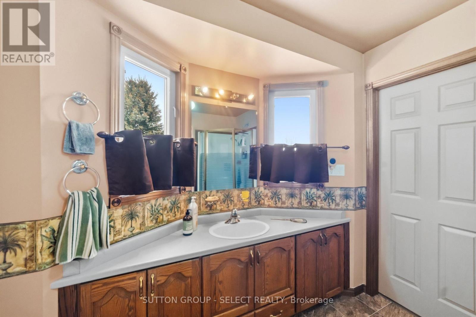 77242 London Road, Huron East, Ontario  N0M 1L0 - Photo 19 - X12813338