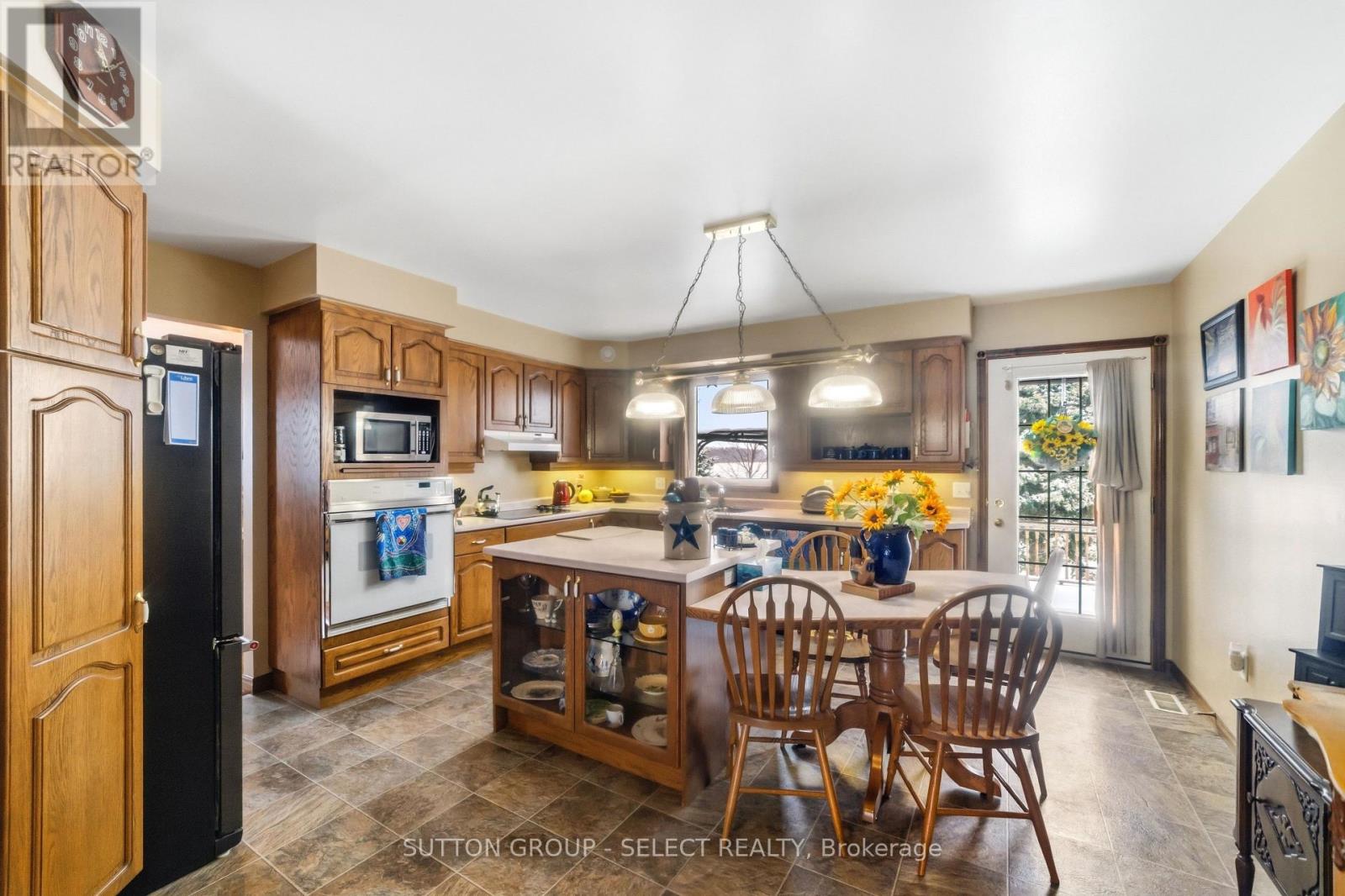 77242 London Road, Huron East, Ontario  N0M 1L0 - Photo 24 - X12813338