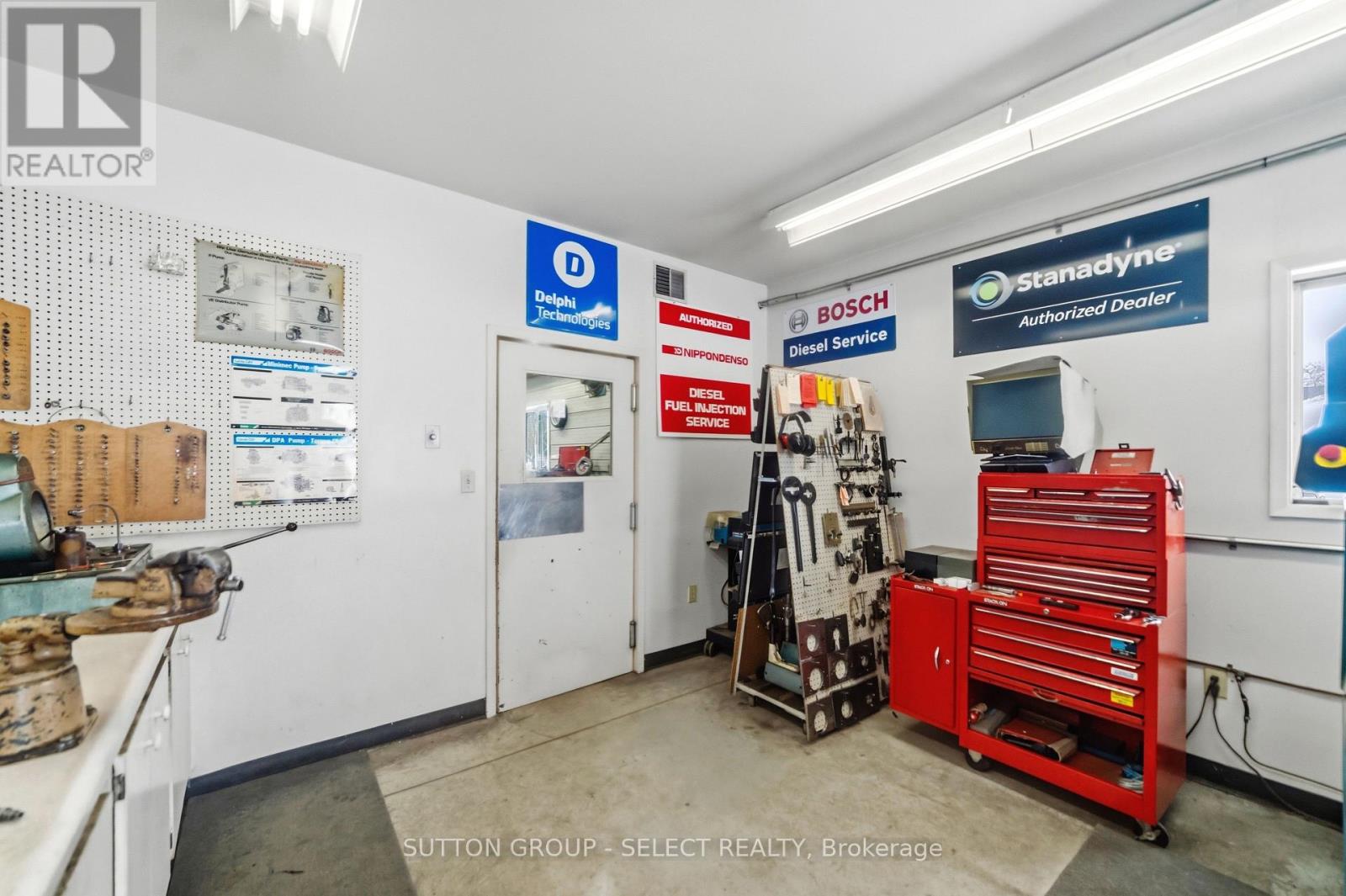 77242 London Road, Huron East, Ontario  N0M 1L0 - Photo 44 - X12813338