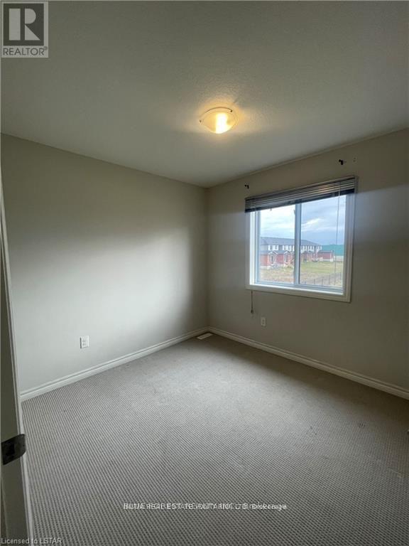 1266 Michael Circle, London East, Ontario  N5V 0B8 - Photo 11 - X12813344