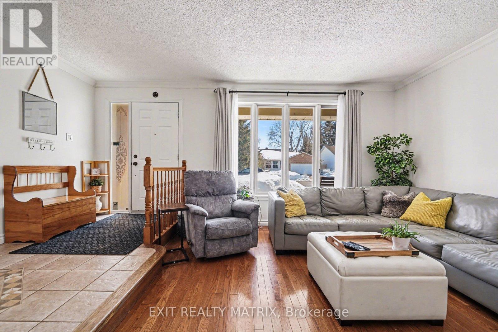 39 Lapointe Boulevard, Russell, Ontario  K0A 1W0 - Photo 6 - X12813520