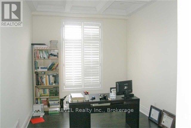 1 Tilsonburg Avenue, Brampton (Bram West), Ontario  L6Y 2Y7 - Photo 2 - W12813502