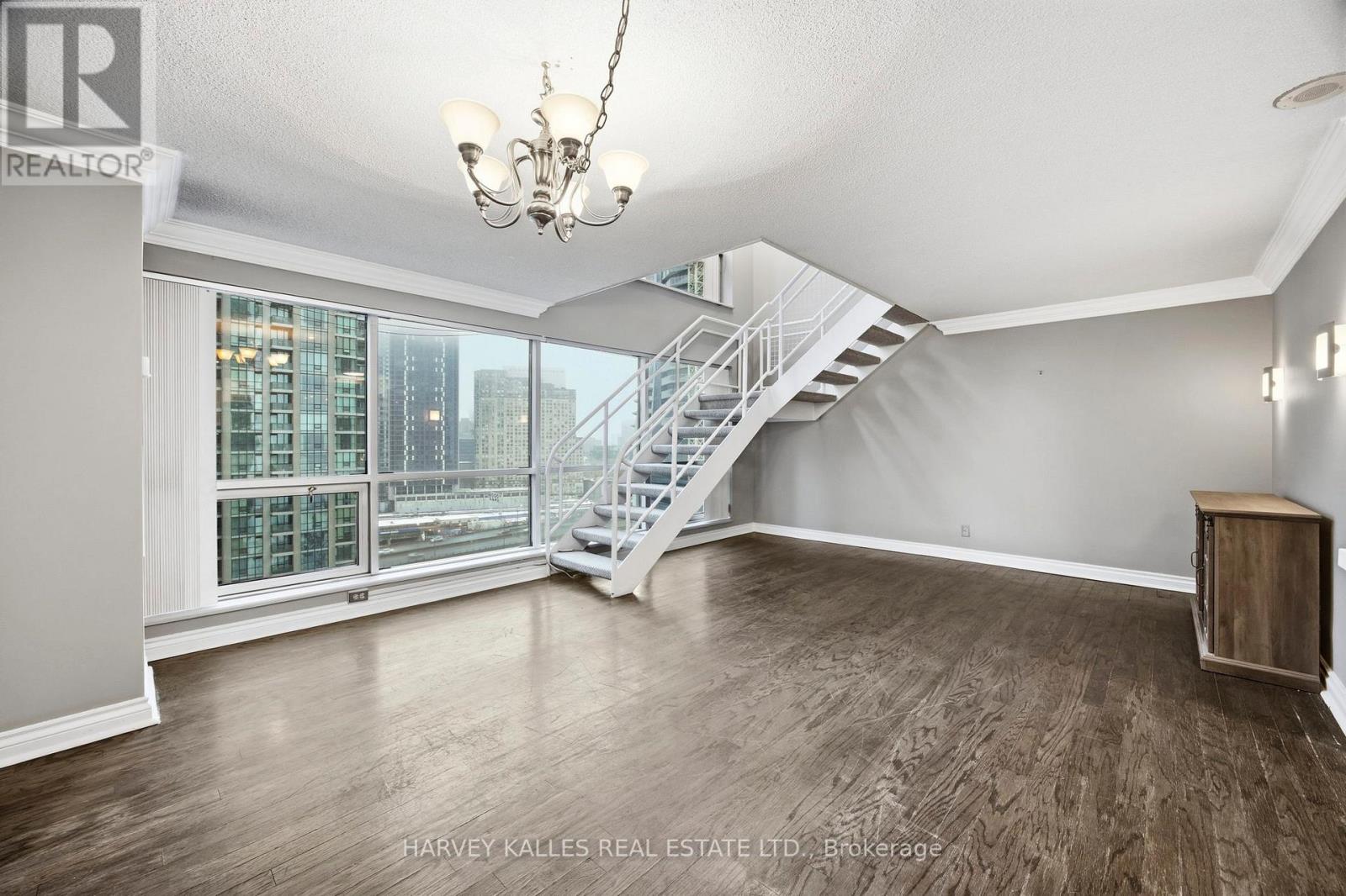 1805 - 10 Yonge Street, Toronto, Ontario  M5E 1R4 - Photo 15 - C12812818