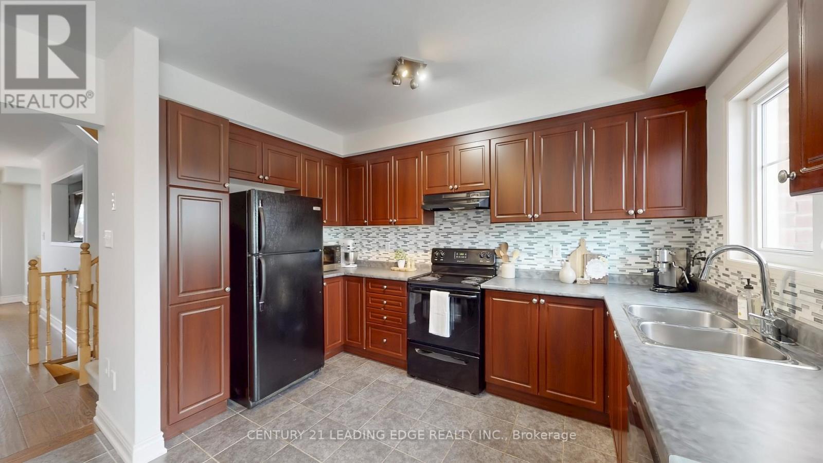 73 Baker Hill Boulevard, Whitchurch-Stouffville, Ontario  L4A 0T8 - Photo 15 - N12811412