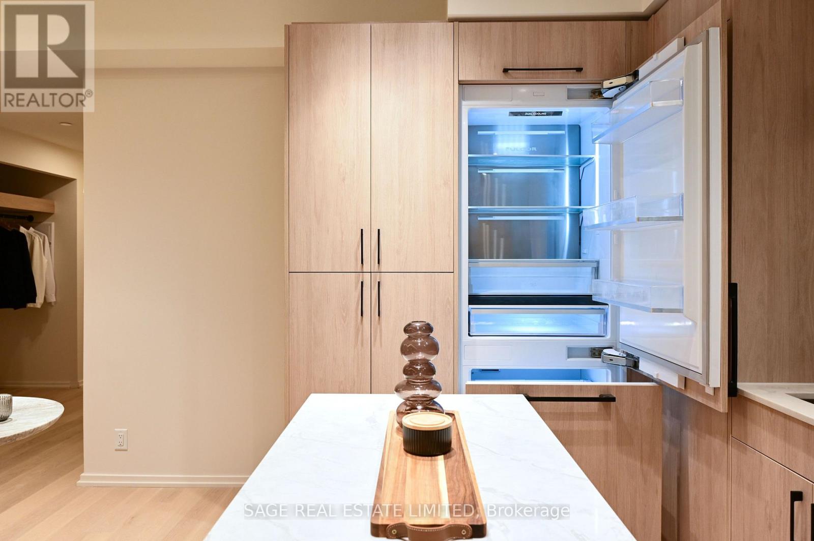 101 - 109 Erskine Avenue, Toronto, Ontario  M4P 1Y5 - Photo 13 - C12813410