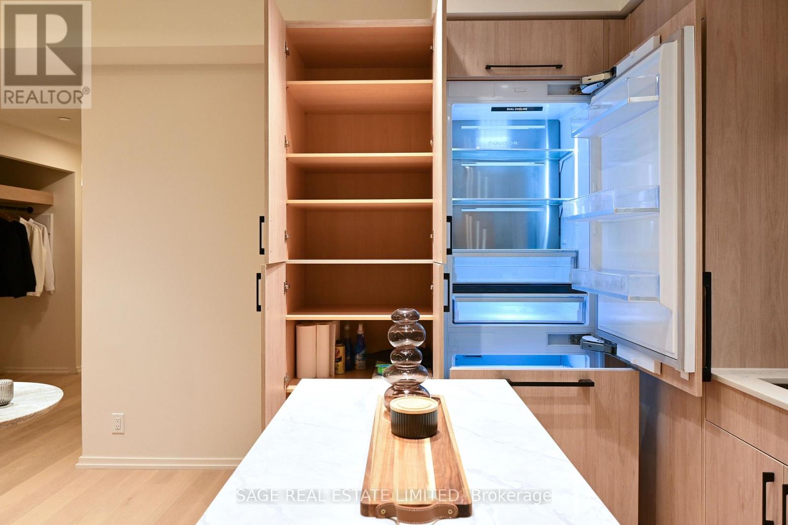 101 - 109 Erskine Avenue, Toronto, Ontario  M4P 1Y5 - Photo 14 - C12813410