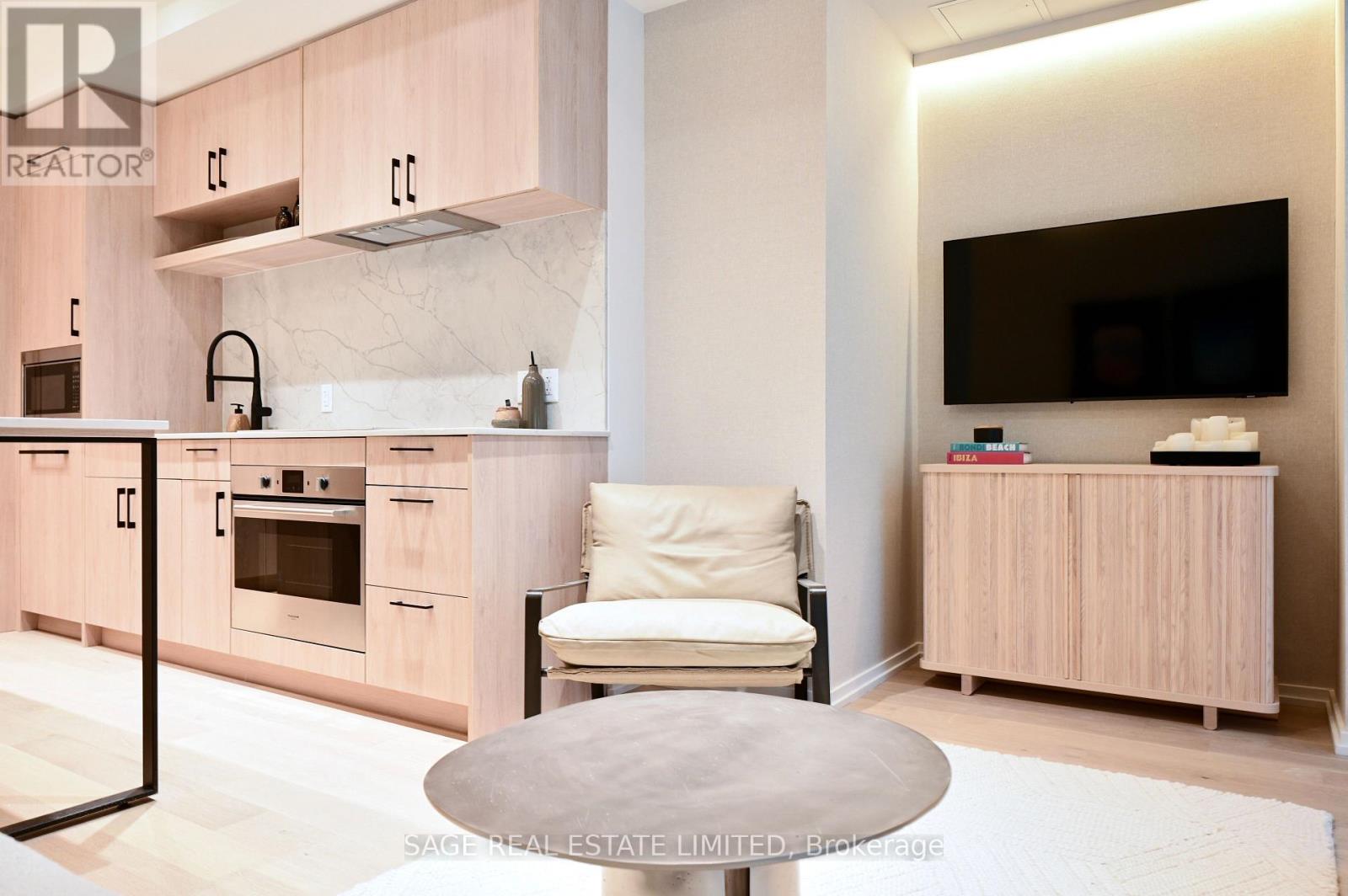 101 - 109 Erskine Avenue, Toronto, Ontario  M4P 1Y5 - Photo 17 - C12813410