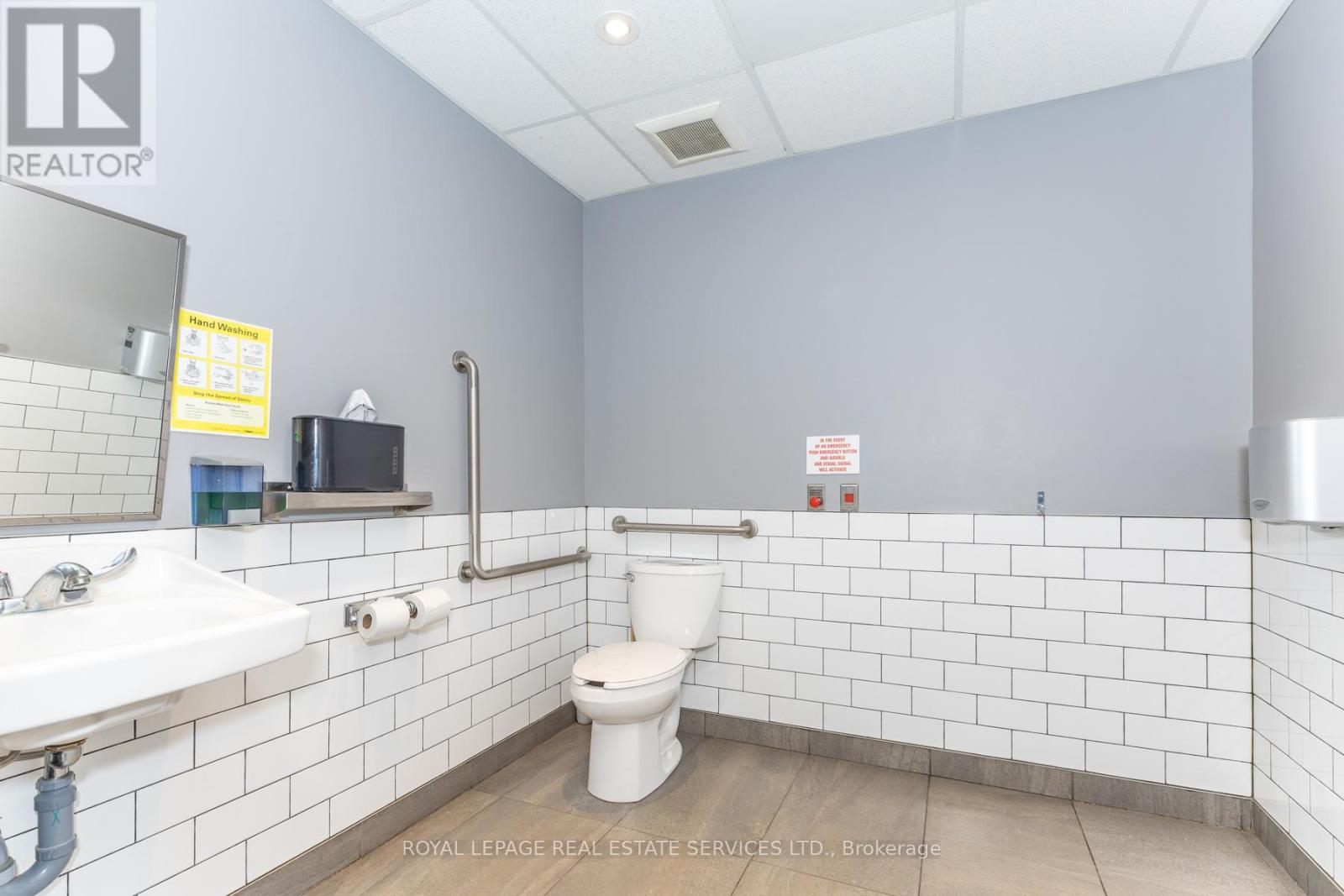 22b - 22 Bathurst Street, Toronto, Ontario  M5V 0G8 - Photo 13 - C12813464