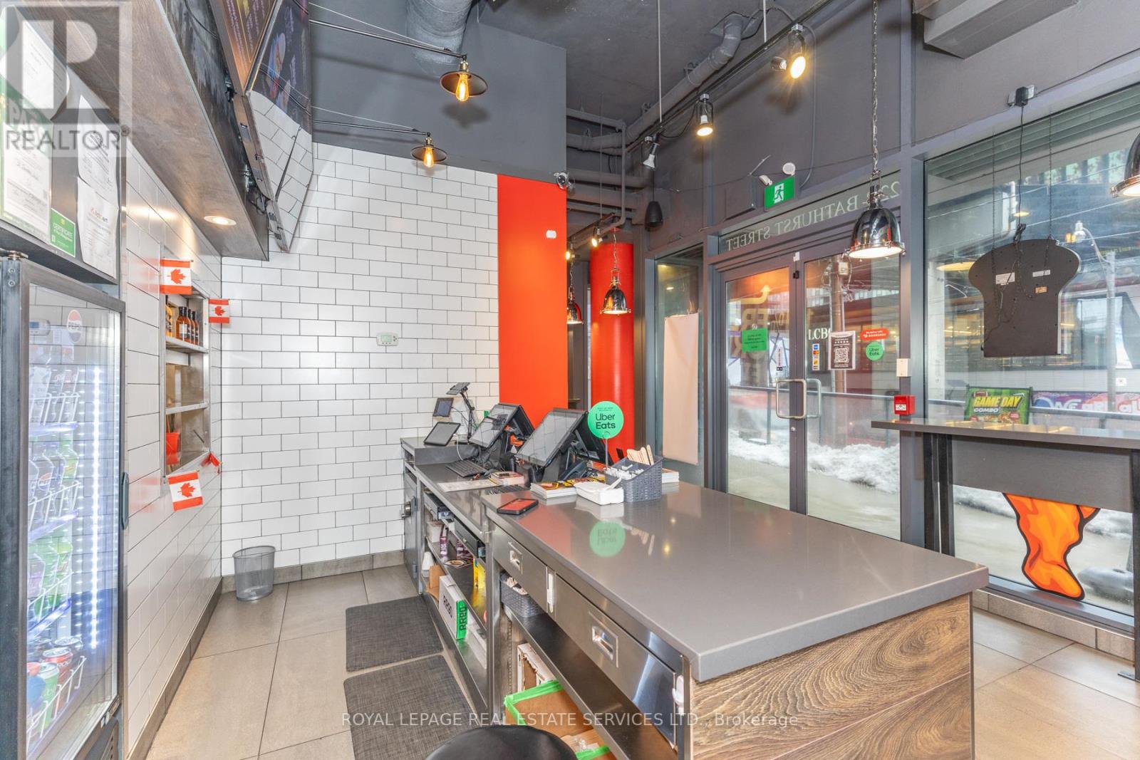 22b - 22 Bathurst Street, Toronto, Ontario  M5V 0G8 - Photo 16 - C12813464