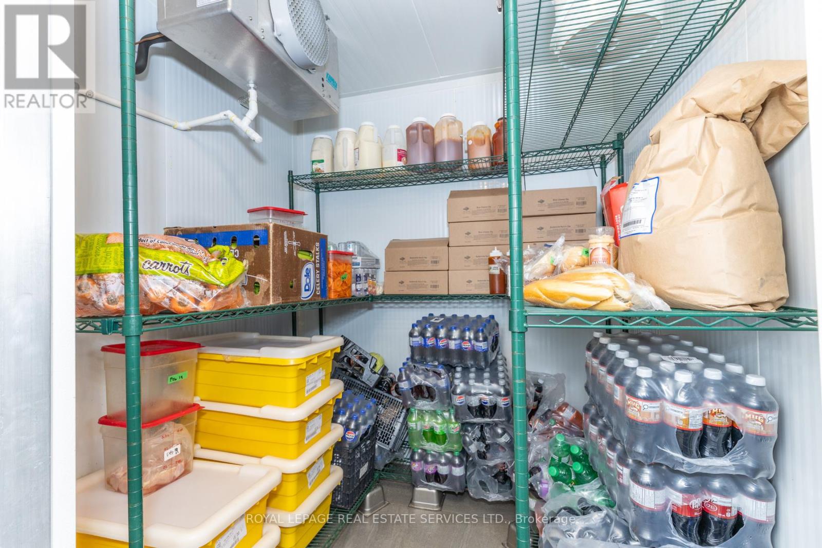 22b - 22 Bathurst Street, Toronto, Ontario  M5V 0G8 - Photo 24 - C12813464