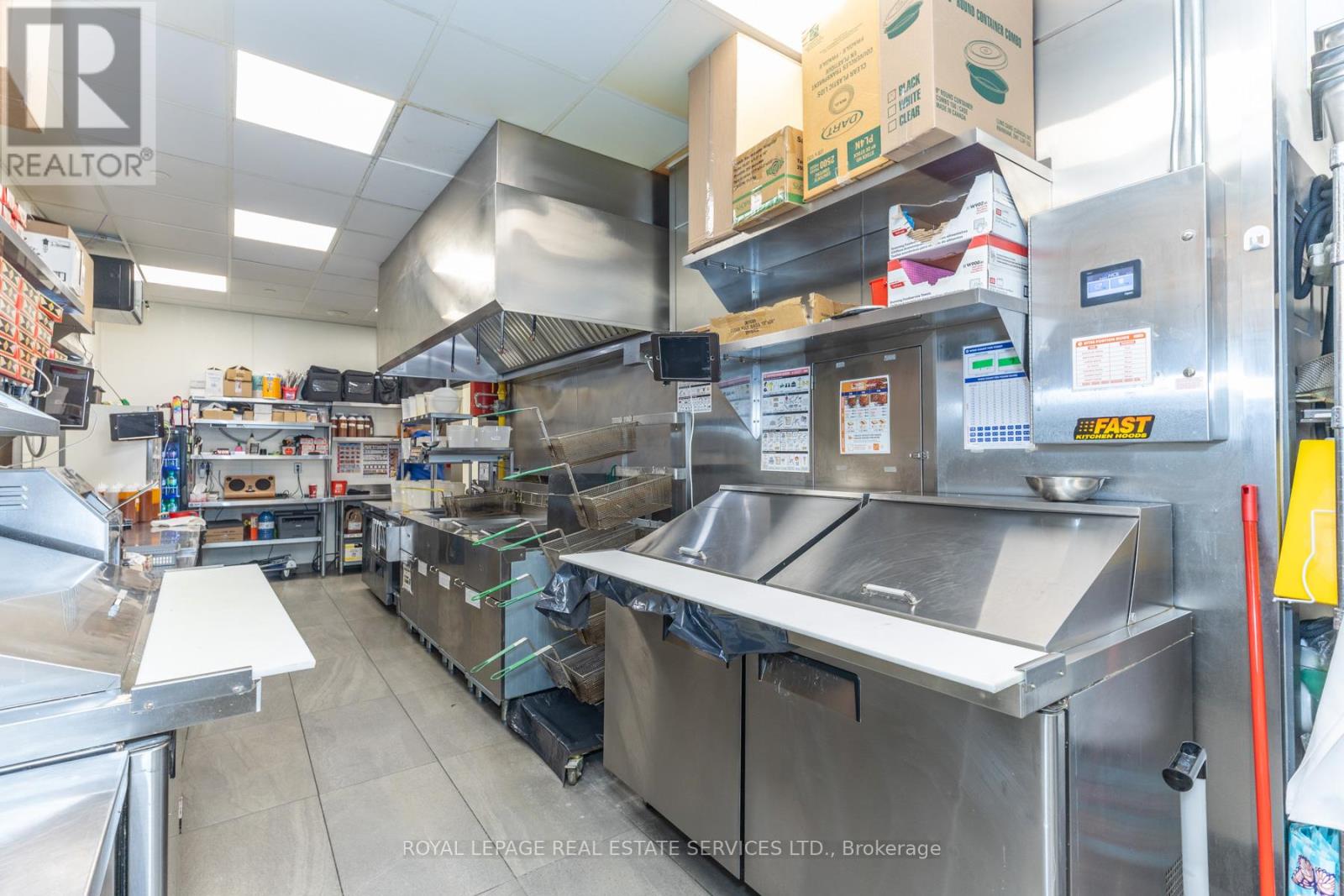 22b - 22 Bathurst Street, Toronto, Ontario  M5V 0G8 - Photo 28 - C12813464