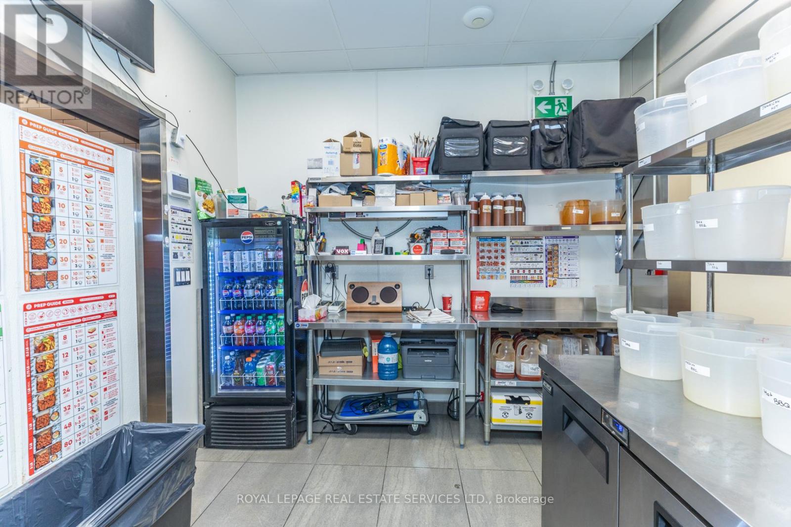 22b - 22 Bathurst Street, Toronto, Ontario  M5V 0G8 - Photo 31 - C12813464