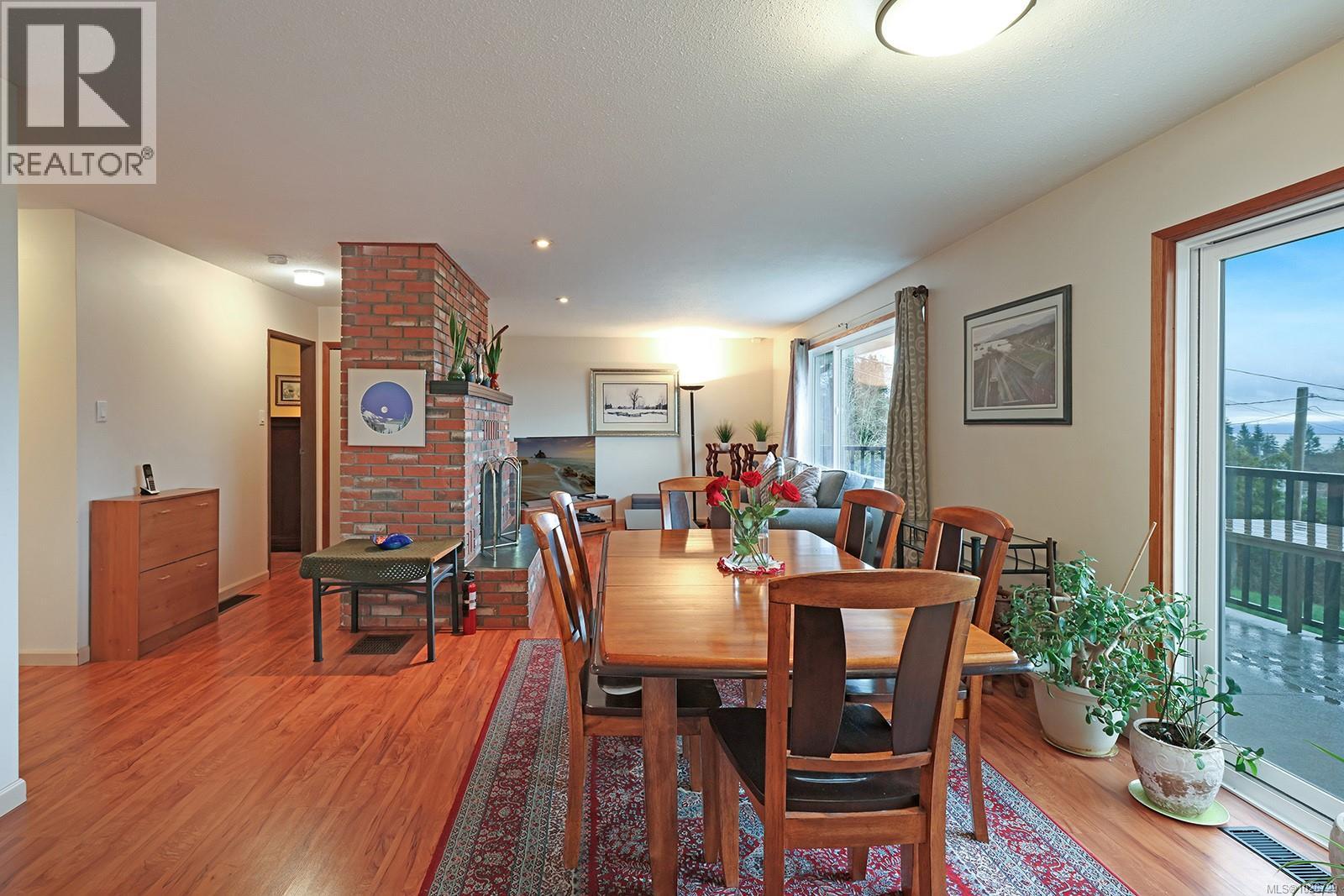 5497 Tappin St, Union Bay, British Columbia V0R 3B0 - Photo 13 - 1026729