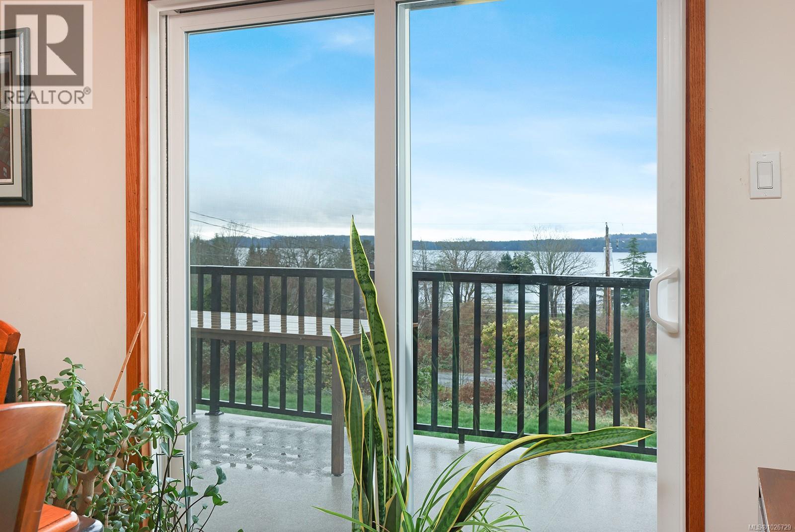 5497 Tappin St, Union Bay, British Columbia V0R 3B0 - Photo 25 - 1026729