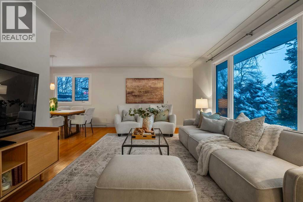 111 Cambrian Drive Nw, Calgary, Alberta  T2K 1P5 - Photo 3 - A2285155