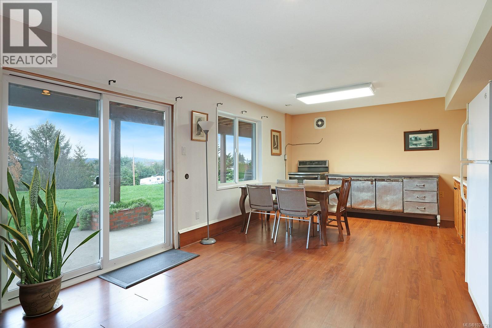 5497 Tappin St, Union Bay, British Columbia V0R 3B0 - Photo 30 - 1026729