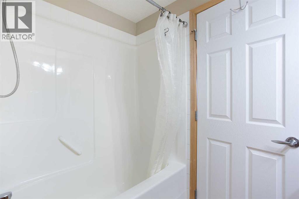 236, 15 Everstone Drive Sw, Calgary, Alberta  T2Y 5B5 - Photo 16 - A2287628