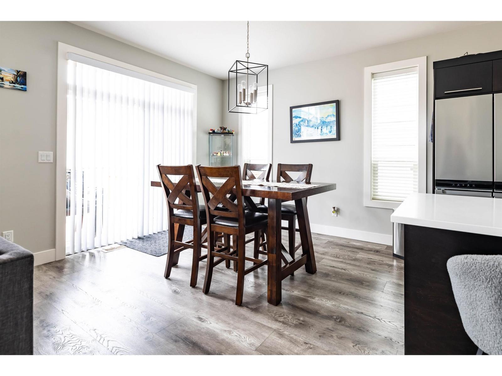 32574 Ross Drive, Mission, British Columbia  V2V 0G1 - Photo 9 - R3092343