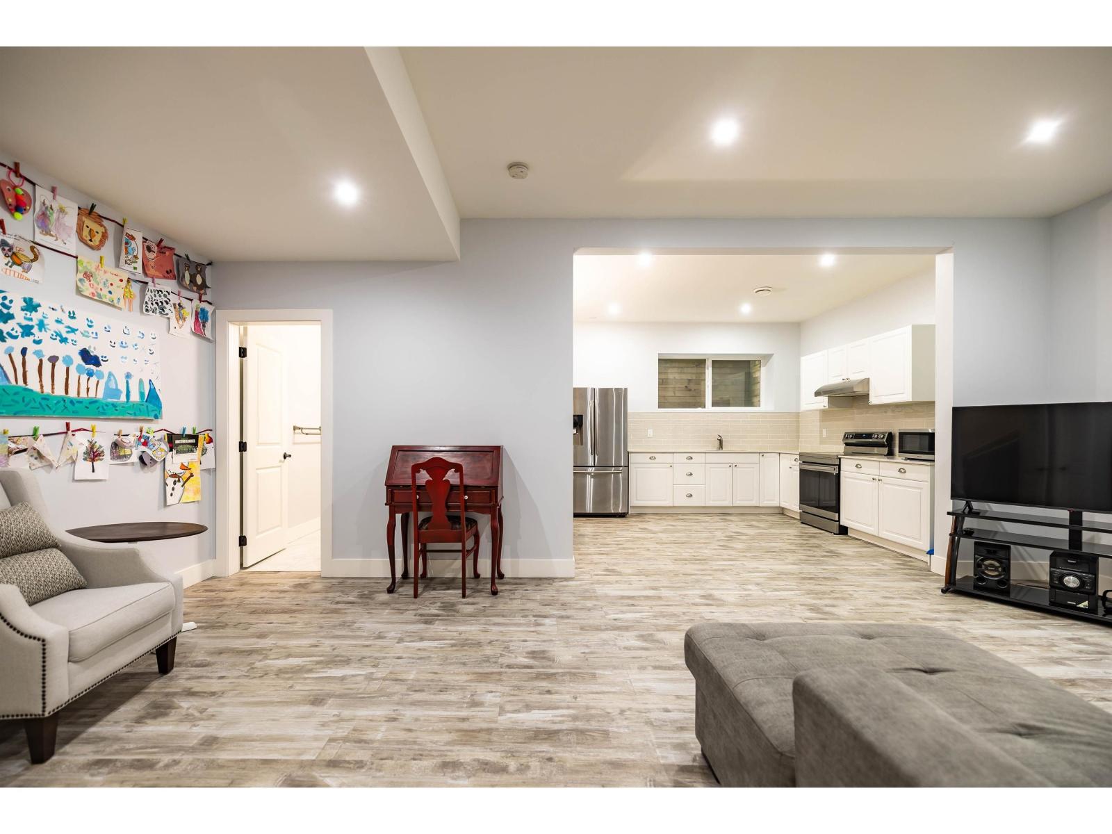 32574 Ross Drive, Mission, British Columbia  V2V 0G1 - Photo 33 - R3092343