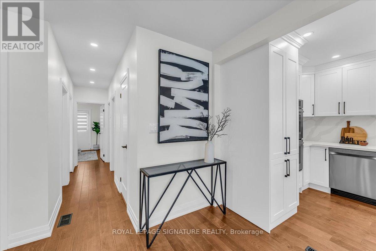 88 Crocus Drive, Toronto (Wexford-Maryvale), Ontario  M1R 4T1 - Photo 2 - E12813442