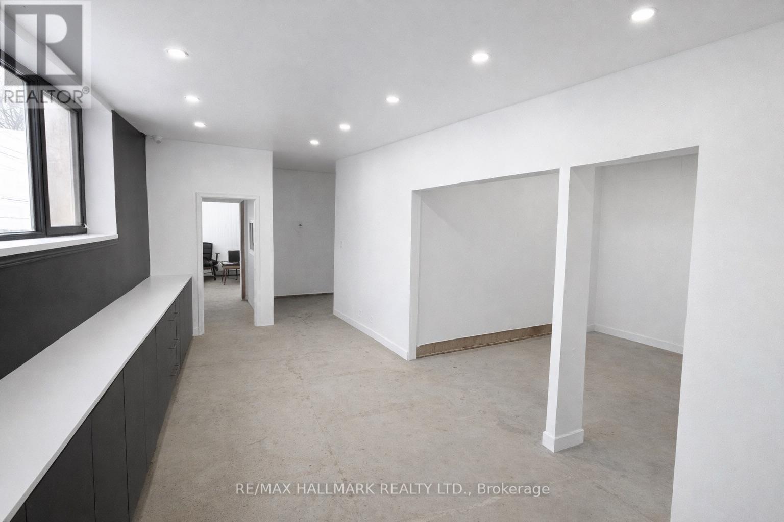 A&b - 48 Prospect Street, Newmarket, Ontario  L3Y 3S9 - Photo 12 - N12813360