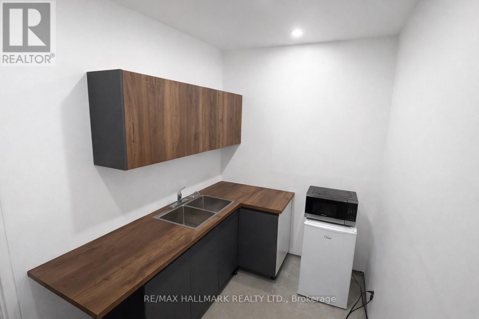 A&b - 48 Prospect Street, Newmarket, Ontario  L3Y 3S9 - Photo 9 - N12813360