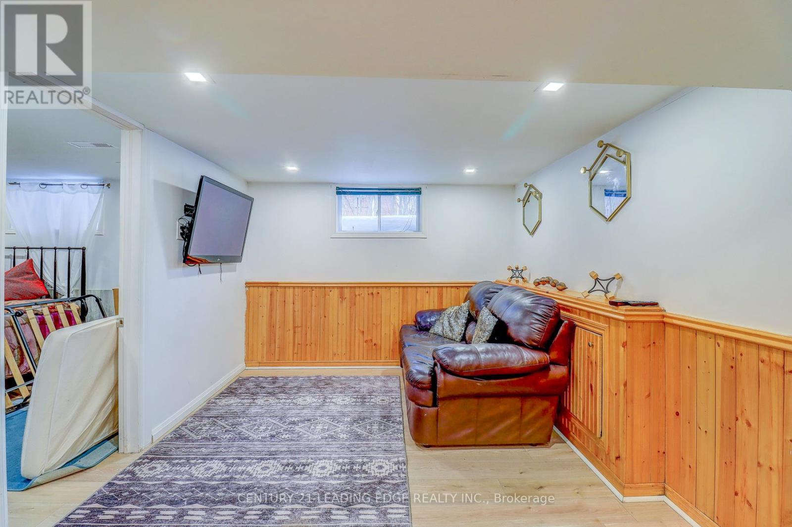 107 Lakeland Crescent, Richmond Hill, Ontario  L4E 3A1 - Photo 11 - N12813426