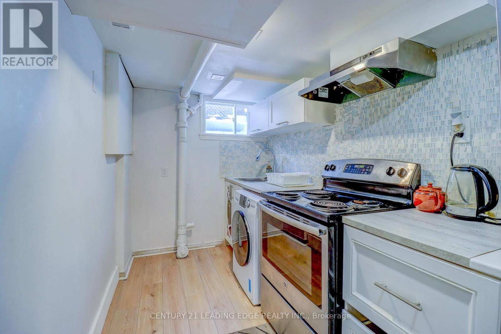 107 Lakeland Crescent, Richmond Hill, Ontario  L4E 3A1 - Photo 5 - N12813426