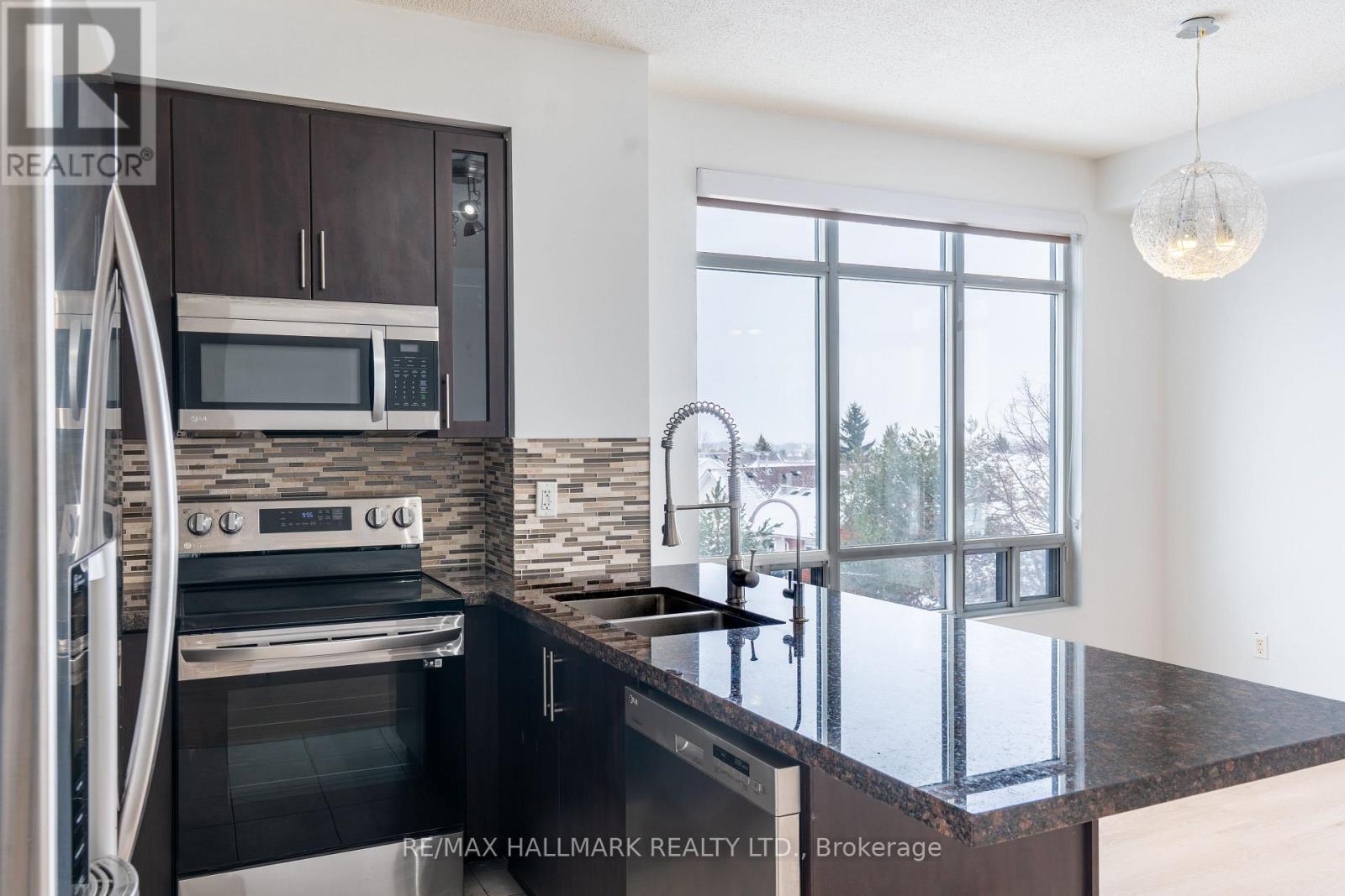 304 - 11121 Yonge Street, Richmond Hill, Ontario  L4C 0S7 - Photo 19 - N12813446