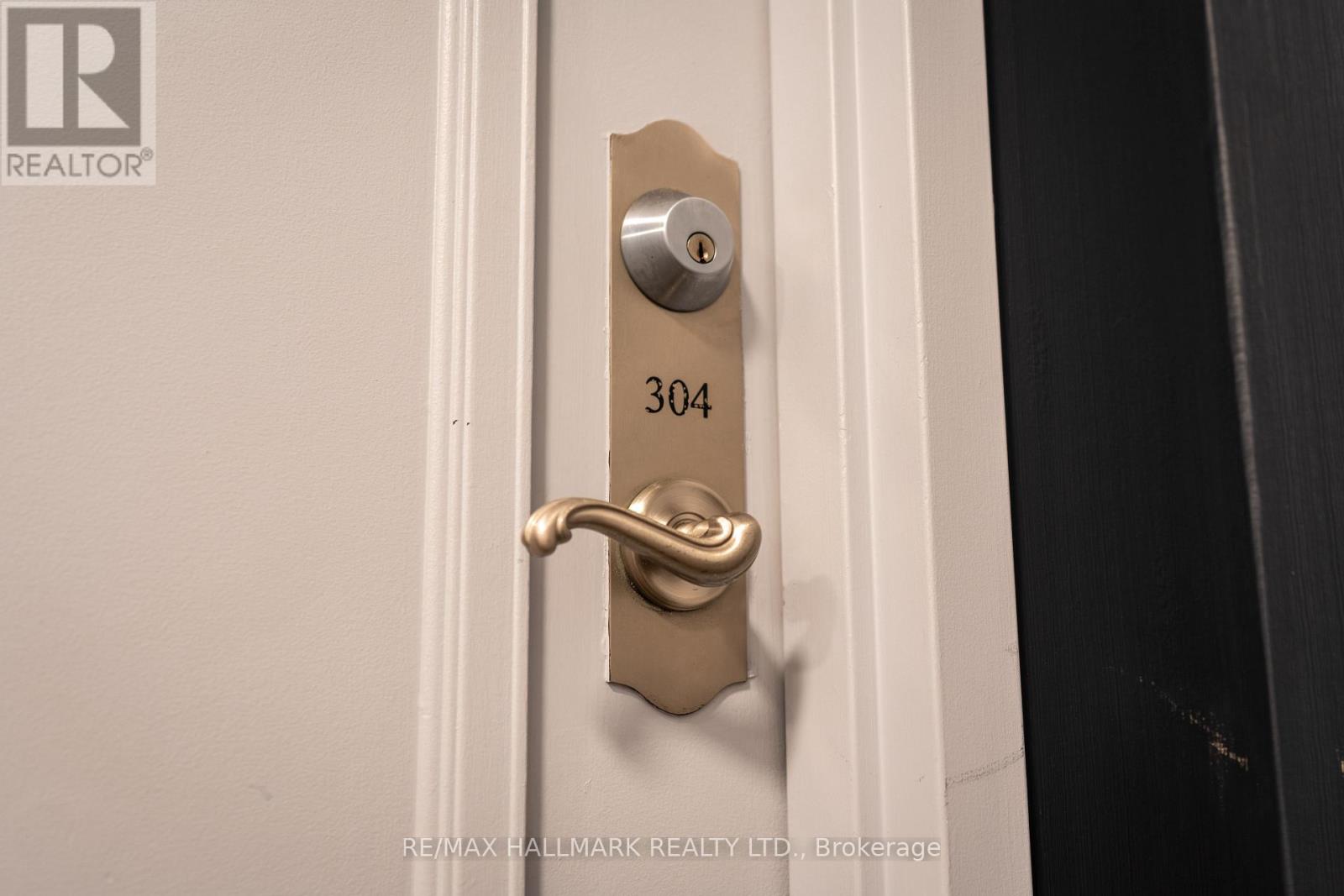 304 - 11121 Yonge Street, Richmond Hill, Ontario  L4C 0S7 - Photo 7 - N12813446